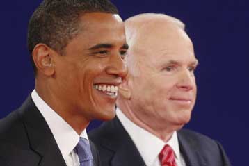 Κρίσιμο το τελευταίο τηλεοπτικό ραντεβού των Ομπάμα και Μακέιν πριν τις εκλογές