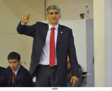 «Να τους νικήσουμε όλους» η φιλοδοξία του Γιαννάκη στην Ευρωλίγκα