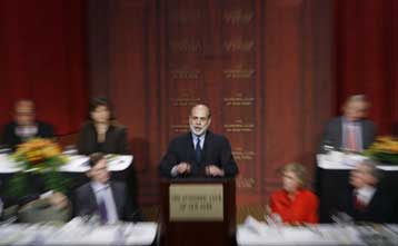 «Εν καιρώ» η ανάκαμψη της αμερικανικής οικονομίας, εκτιμά ο Μπεν Μπερνάνκι