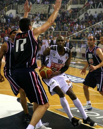 Με 80-76 πέρασε από την «καυτή» Πυλαία ο Πανιώνιος