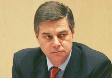 Ριζική αλλαγή των όρων ανταγωνισμού στον τραπεζικό κλάδο βλέπει ο Τ.Αράπογλου