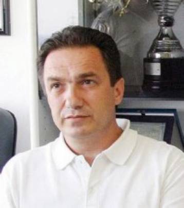 Ανοιχτός σε προτάσεις δηλώνει ο Βατσινάς και επιθυμεί ειρήνη με τους οπαδούς