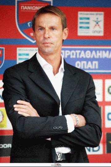 Υπεράσπιση Στράκα στους παίκτες του και προειδοποίηση εν όψει Θρασύβουλου