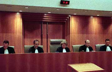 Στο Ευρωδικαστήριο παραπέμπεται η Ελλάδα για τις διασυνοριακές συγχωνεύσεις