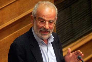 Κόντρα στη Βουλή για τη στήριξη των τραπεζών και την πρόταση Αλαβάνου για εθνικοποιήσεις