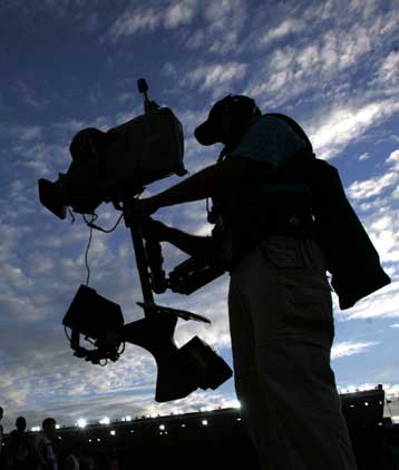 «Σκοτάδι» στο τηλεοπτικό τοπίο μετά την απόσυρση του Ολυμπιακού