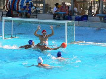 Νίκη ψυχής για τον Εθνικό που «βλέπει» πρόκριση στο Len Trophy