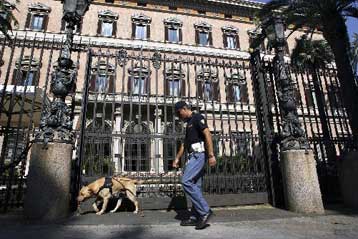 Γερμανός «κτηματομεσίτης» έδωσε προς… πώληση την αμερικανική πρεσβεία στη Ρώμη