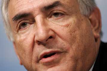 Για κατάχρηση εξουσίας ελέγχεται ο διευθυντής του ΔΝΤ