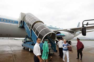 Πίσω στην Αθήνα επέστρεψε αισίως ο Κάρολος Παπούλιας