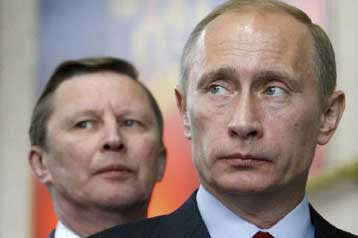 Πρόθυμη να εγκαταλείψει τη ναυτική βάση της Σεβαστούπολης δηλώνει η Μόσχα