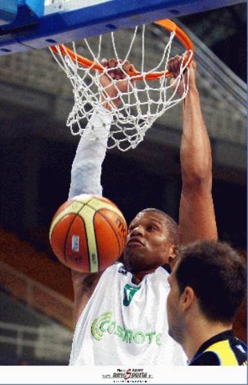 Να δείξουμε τη δύναμή μας, τονίζει ο Μπατίστ εν όψει της Ζαλγκίρις