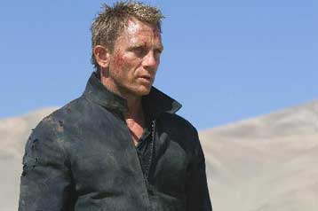 Ντάνιελ Κρεγκ vs Σάιμον Κασσιανίδη στο Quantum of Solace