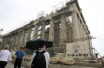 Ο ελληνικός τουρισμός πληρώνει το τίμημα της διεθνούς οικονομικής κρίσης