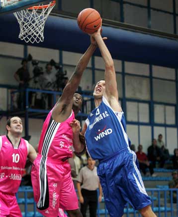 Πήρε την πρόκριση ο Πανελλήνιος με δεύτερη νίκη επί της Τέλεκομ Βόννης