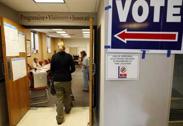 Ουρές και ταλαιπωρία ενδέχεται να περιμένουν τους Αμερικανούς ψηφοφόρους στις εκλογές