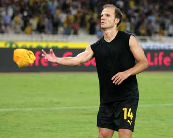 Θλάση ο Μπασινάς, 20 μέρες εκτός προπονήσεων της ΑΕΚ