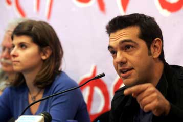 Ασφυκτικές οι πιέσεις της πολιτικής εξουσίας στη Δικαιοσύνη, καταγγέλλει ο Αλ.Τσίπρας