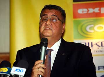 «Λάθος του Ολυμπιακού στα τηλεοπτικά» είπε ο Σκόρδας