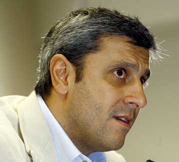 Προειδοποιήσεις Πηλαδάκη για όσους αποχωρήσουν από την κεντρική διαχείριση