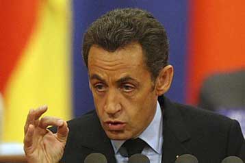 Οι ηγετικές ικανότητες του Σαρκοζί στις διεθνείς κρίσεις με τα «μάτια» του Economist