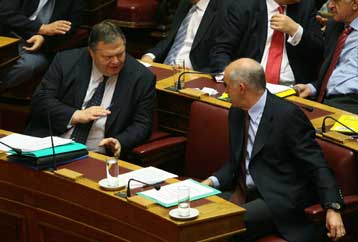 Αναβλήθηκε η ψηφοφορία για την Προανακριτική στην υπόθεση Βατοπαιδίου