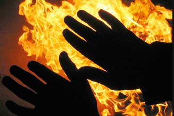 Τα ζεστά χέρια ζεσταίνουν και την καρδιά, διαπιστώνουν οι ψυχολόγοι