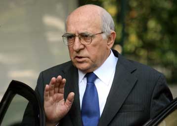 Στο νοσοκομείο λόγω λιποθυμίας ο Γιώργος Σουφλιάς