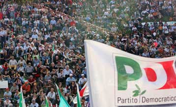 Μαζική διαδήλωση κατά της κυβέρνησης Μπερλουσκόνι στη Ρώμη