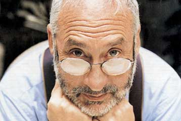 Παρατεταμένη και βαθιά κρίση προβλέπει ο νομπελίστας οικονομολόγος Τζ.Στίγκλιτς