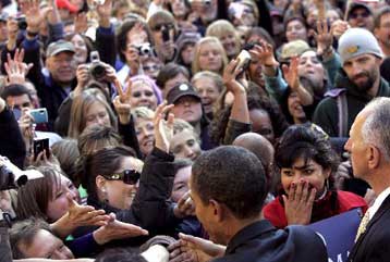 Μεγαλειώδης συγκέντρωση του Ομπάμα στο Ντένβερ