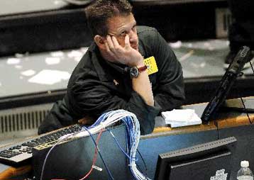 Η μείωση της παραγωγής του ΟΠΕΚ δεν σταματά την πτώση των τιμών του πετρελαίου