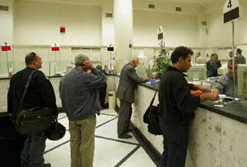Να συνδεθεί με την «πραγματική οικονομία» η στήριξη των τραπεζών ζητεί η αγορά