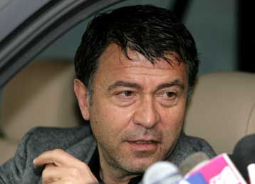 Μετά τον Ντούσαν… σενάρια και για Λεμονή στον Αστέρα