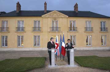 Οικονομικά προβλήματα ανακύπτουν στην ανατολική Ευρώπη, λέει ο Μπράουν