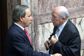 Ενδοκυβερνητικές τριβές για τα μέτρα κατά της οικονομικής κρίσης