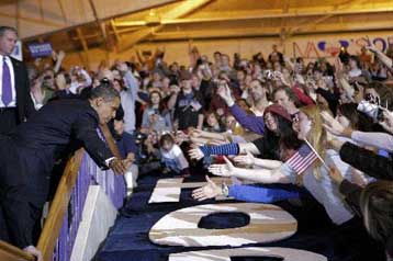 Με την πιο ακριβή πολιτική διαφήμιση στην αμερικανική ιστορία «χτυπά» ο Ομπάμα