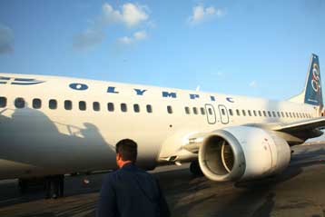 Στη Βουλή μεταφέρεται η πολιτική κόντρα για την Ολυμπιακή