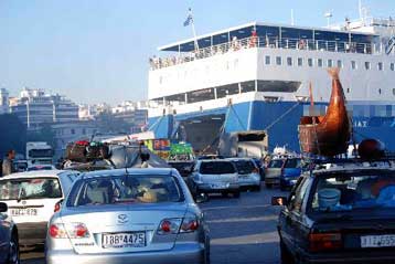 Στην Επιτροπή Ανταγωνισμού οι καταγγελίες για καρτέλ στην ακτοπλοΐα