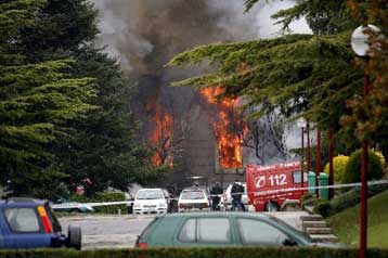 Έκρηξη παγιδευμένου αυτοκινήτου σε πανεπιστήμιο της Ισπανίας με αποτύπωμα ΕΤΑ