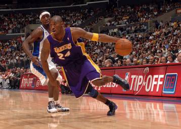 Αφεντικά στο Λος Αντζελες, οι Λέικερς διέλυσαν τους Κλίπερς