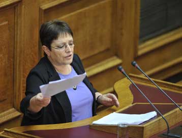 Κάλεσμα μάχης από την Αλέκα Παπαρήγα για ανατροπή της οικονομικής πολιτικής