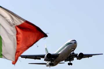 «Στον αέρα» και πάλι οι συνομιλίες για την Alitalia