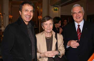 Μια «απόκρυφη ιστορία» τραγουδάει ο Γιώργος Νταλάρας στο Μέγαρο Μουσικής Αθηνών