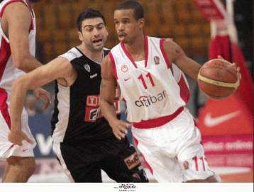 Χωρίς να… φορτσάρει ο Ολυμπιακός επικράτησε του ΠΑΟΚ στο άδειο ΣΕΦ