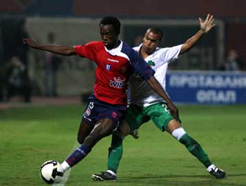 Απώλεια Κουμορτζί στον Πανιώνιο και προτροπή στον Παναθηναϊκό για τη διαιτησία