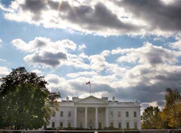 Ιστορικές εκλογές διεξάγονται στις Ηνωμένες Πολιτείες