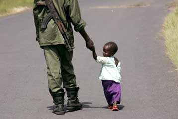 Με επέκταση των συγκρούσεων στην πρωτεύουσα απειλούν οι αντάρτες στο Κονγκό