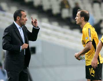 Φιλική «τριάρα» με τους Νέους στο τεστ του Μπασινά