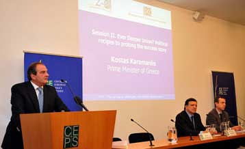 Μόνη αξιόπιστη απάντηση στην κρίση είναι η ευρωπαϊκή, δήλωσε ο Κ.Καραμανλής